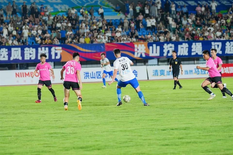赛场的第, 专程前来为, XIN