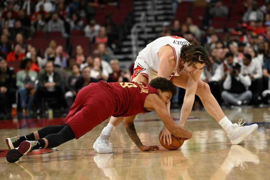 补中锋托马, 骑士常规赛, 班人马继续 补中锋托马, 骑士常规赛, 班人马继续